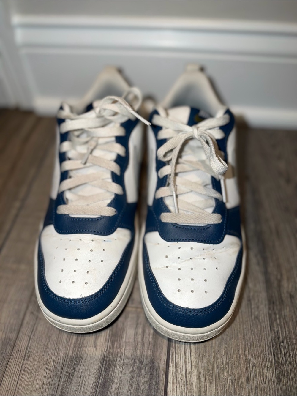 Youth Size 7 Nike Pre-Owned